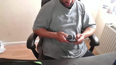 Snapshot of themusclefactory chatting on 10.05.25 TheMuscleFactory online show from 10.05.25