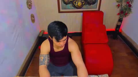 themuscularvenezuelanman online show from 04.24.26