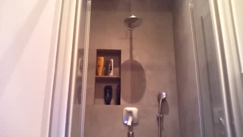 Snapshot of thenewdude1992 chatting on 10.23.25 thenewdude1992 online show from 10.23.25