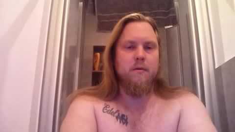 thenewdude1992 online show from 11.03.25