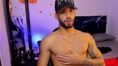 Theo Sky online show from 10.29.25