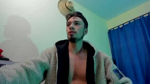 Snapshot of theo_stone04 chatting on 09.18.25 Theo online show from 09.18.25