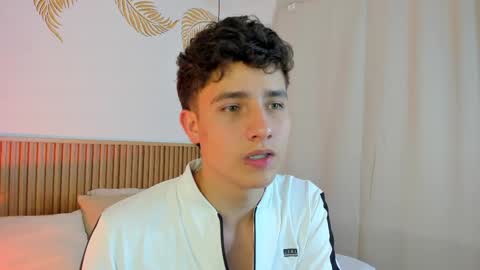 Snapshot of theohawke_ chatting on 12.12.24 THEO- MATEO online show from 12.12.24