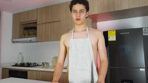 Snapshot of theohawke_ chatting on 02.15.25 THEO- MATEO online show from 02.15.25