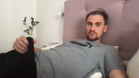 theonetojerkwith online show from 09.27.25