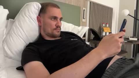 theonetojerkwith online show from 11.06.25