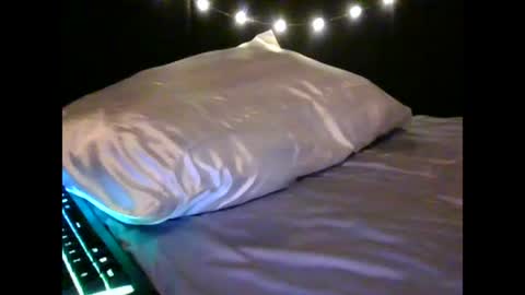 Snapshot of thepeachprincess chatting on 02.19.25 the peach princess  online show from 02.19.25