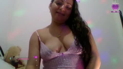 bella saritta online show from 09.22.25