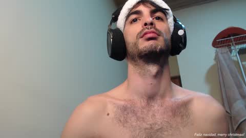 Snapshot of therazhanen chatting on 12.28.24 Santiago Enrique online show from 12.28.24