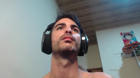 Snapshot of therazhanen chatting on 02.28.25 Santiago Enrique online show from 02.28.25