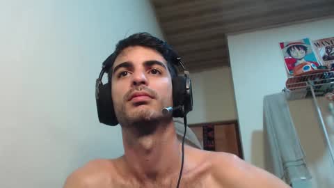 Snapshot of therazhanen chatting on 03.10.25 Santiago Enrique online show from 03.10.25