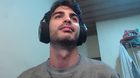 Santiago Enrique online show from 11.02.25