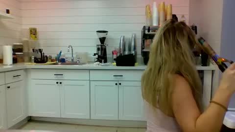 Snapshot of therealbabygofficial chatting on 01.09.25 therealbabygofficial online show from 01.09.25