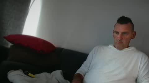 Snapshot of therealkurva4u chatting on 12.31.24 therealkurva4u online show from 12.31.24