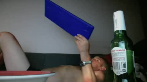 Snapshot of therealkurva4u chatting on 01.04.25 therealkurva4u online show from 01.04.25