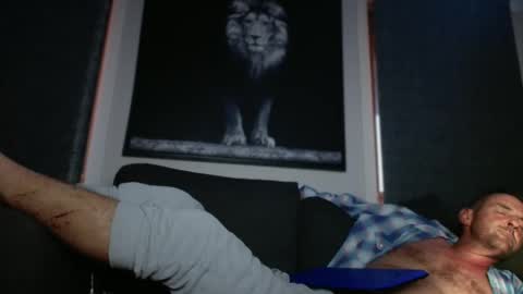 Snapshot of therealkurva4u chatting on 01.08.25 therealkurva4u online show from 01.08.25