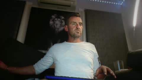 Snapshot of therealkurva4u chatting on 01.16.25 therealkurva4u online show from 01.16.25