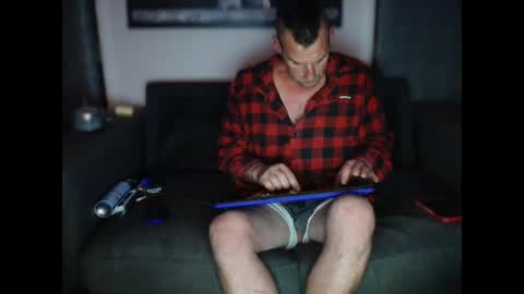 Snapshot of therealkurva4u chatting on 01.22.25 therealkurva4u online show from 01.22.25