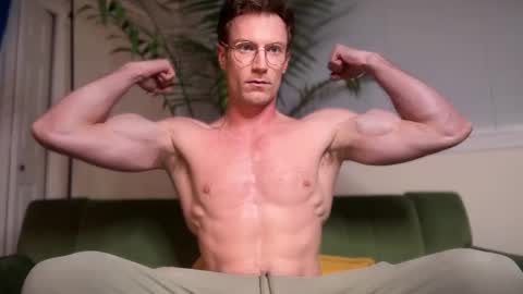 Snapshot of therealveggieboy chatting on 09.30.25 Pookie online show from 09.30.25