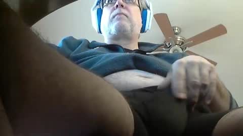 Snapshot of thereisnospoon1970 chatting on 02.12.25 Neo online show from 02.12.25