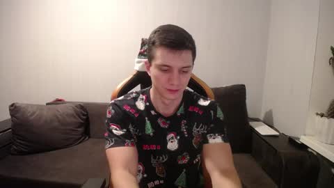 Snapshot of theroadtomars chatting on 12.25.24 Nick online show from 12.25.24