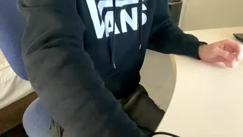 Snapshot of theroxxor chatting on 12.26.24 theroxxor online show from 12.26.24