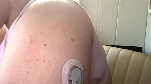 Snapshot of thesashadomme chatting on 10.01.25 The Sasha Domme online show from 10.01.25