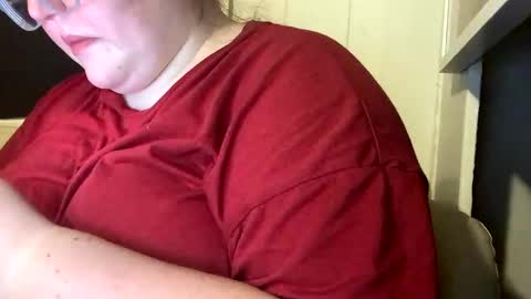 Snapshot of thesashadomme chatting on 11.18.25 The Sasha Domme online show from 11.18.25