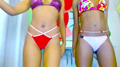 Snapshot of thesexy_kittydoll chatting on 10.26.25 thesexy_kittydoll online show from 10.26.25