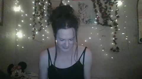sillymillie0 online show from 12.22.24