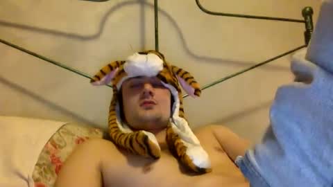 Snapshot of thesimplerock chatting on 01.26.25 thesimplerock online show from 01.26.25