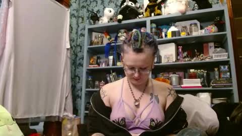 Siren of the Fae online show from 12.20.25