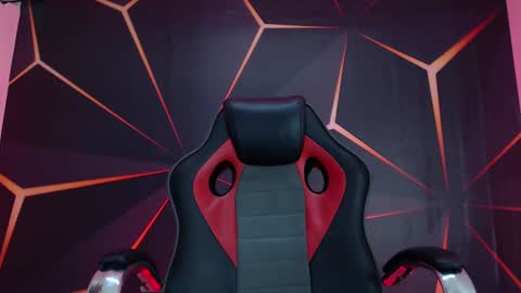 theskinny8inch_ online show from 01.20.25