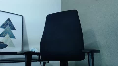 theskinny8inch_ online show from 03.04.25