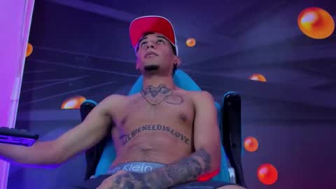 theskinny8inch_ online show from 10.19.25