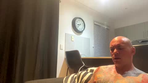 The tattooed online show from 01.10.25