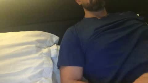 Snapshot of thethorbear chatting on 11.02.25 thethorbear online show from 11.02.25