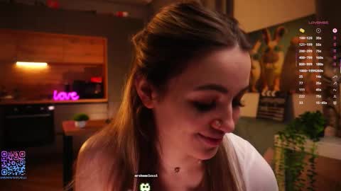 Snapshot of thetimeshavecome chatting on 09.18.25 Mia online show from 09.18.25