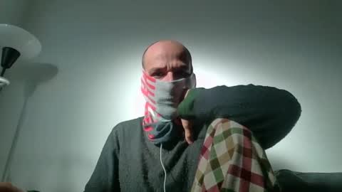 Scarf guy online show from 03.12.25