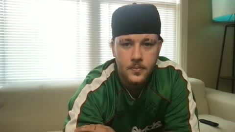 The Vibe Room online show from 09.15.25