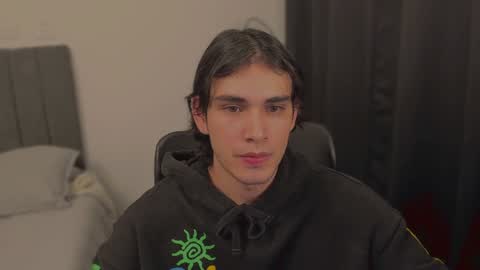 Snapshot of thiaan__ chatting on 01.19.25 thiaan__ online show from 01.19.25