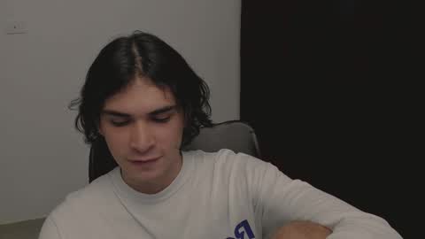 Snapshot of thiaan__ chatting on 03.09.25 thiaan__ online show from 03.09.25