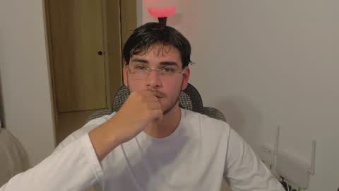 thiaan__ online show from 08.09.26