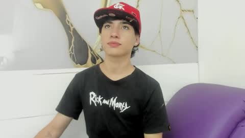 Snapshot of thiago_divine_anki chatting on 10.16.25 thiago_divine_anki online show from 10.16.25