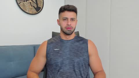 Snapshot of thiago_driussi chatting on 12.18.24 thiago_driussi online show from 12.18.24