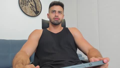Snapshot of thiago_driussi chatting on 12.27.24 thiago_driussi online show from 12.27.24