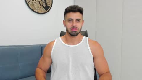 Snapshot of thiago_driussi chatting on 12.28.24 thiago_driussi online show from 12.28.24