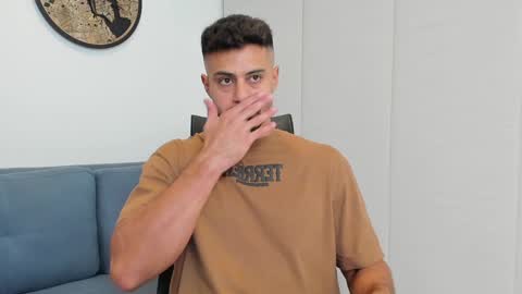 Snapshot of thiago_driussi chatting on 12.31.24 thiago_driussi online show from 12.31.24