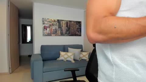 Snapshot of thiago_driussi chatting on 02.04.25 thiago_driussi online show from 02.04.25