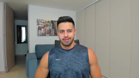 Snapshot of thiago_driussi chatting on 02.18.25 thiago_driussi online show from 02.18.25